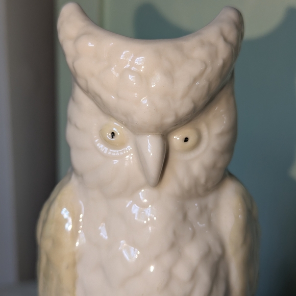 Vintage Belleek Owl Vase made in Ireland - 1960's -80's perfect condition 🦉🇮🇪 - Picture 3 of 11